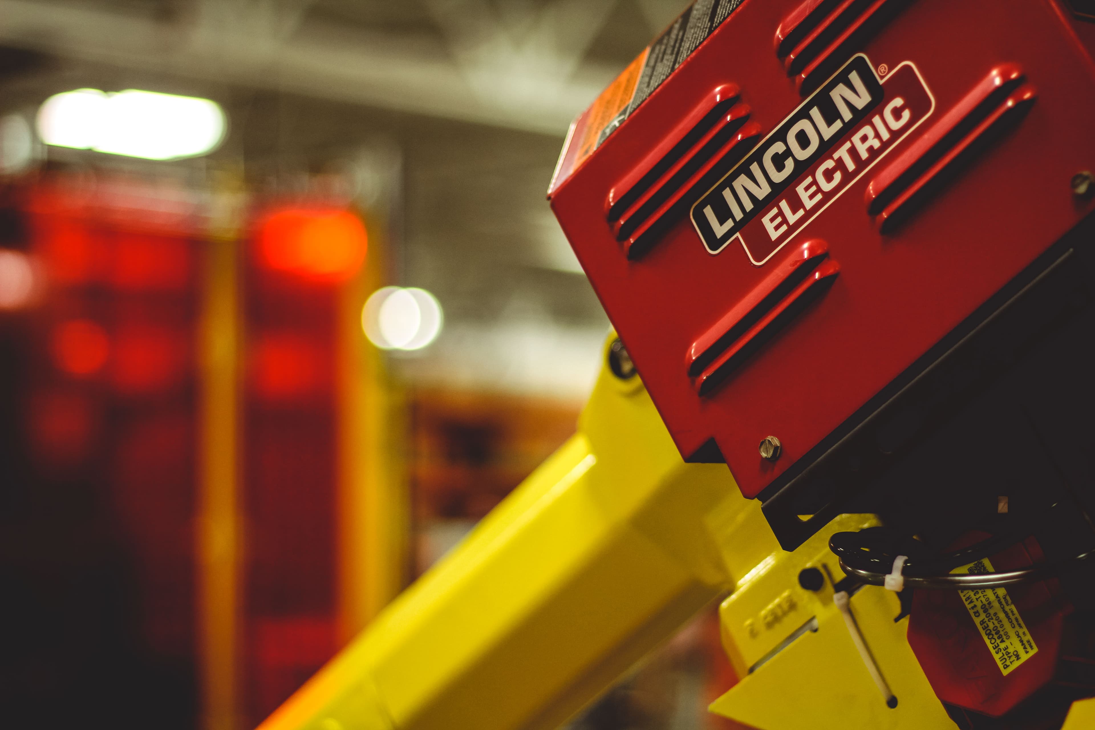 Lincoln Electric Wire Feeder with FANUC Robot