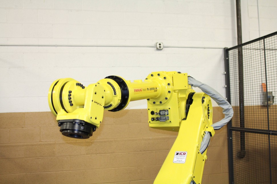 Fanuc R-2000ia Wrist and Manipulator